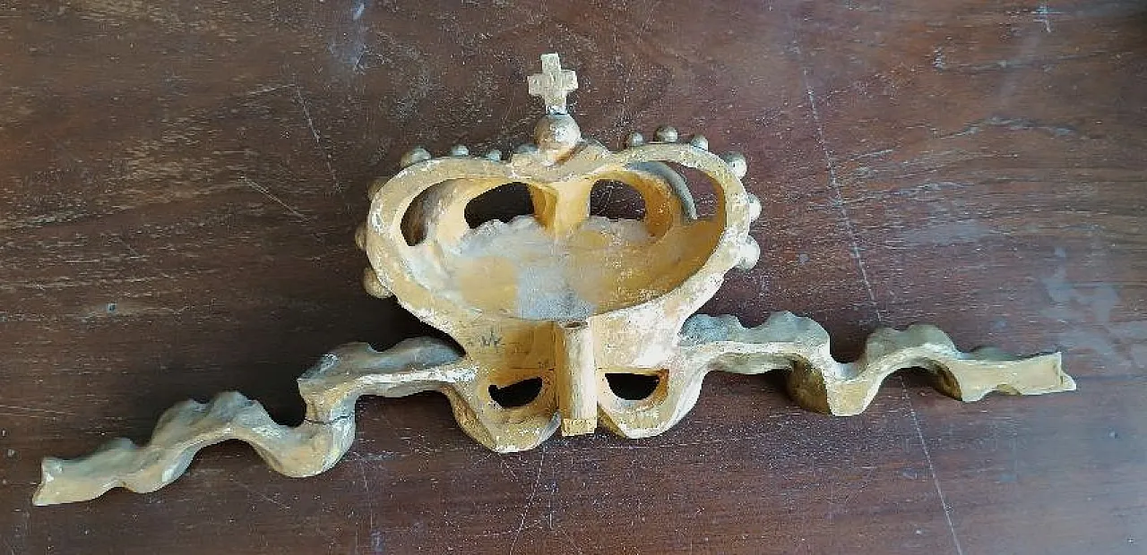 Gilded wooden frieze, mid-18th century 5