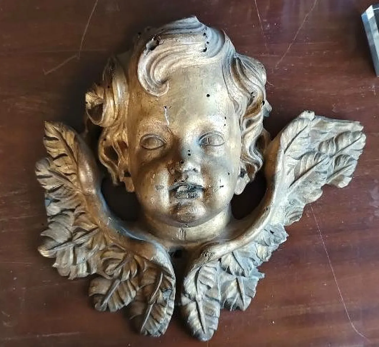 Gilded wooden cherub head, late 17th century 2