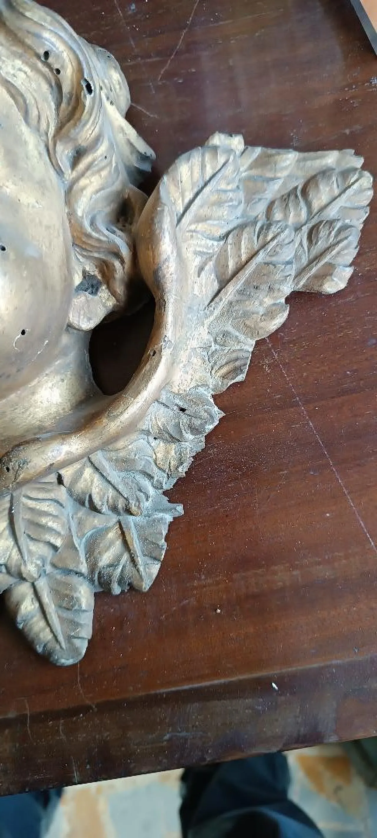 Gilded wooden cherub head, late 17th century 5