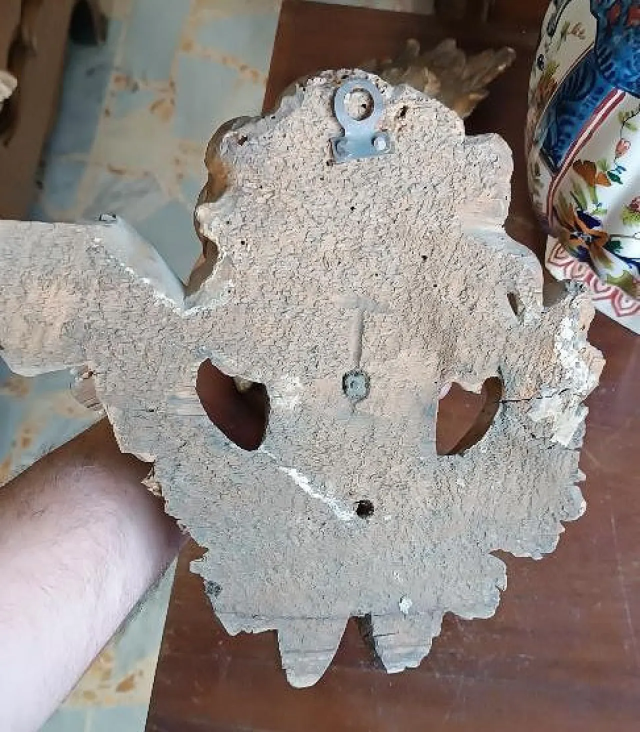 Gilded wooden cherub head, late 17th century 10