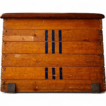 Gym vaulting box in wood and leather, mid-20th century
