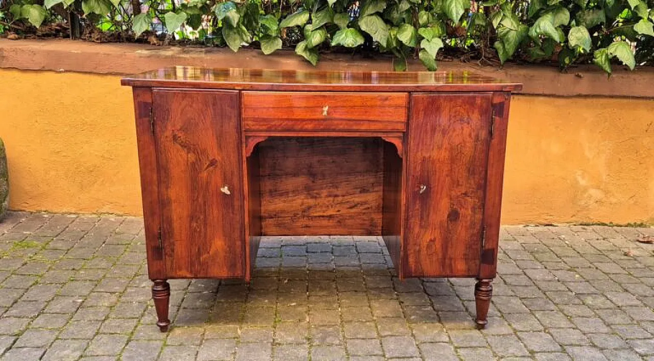 Scrivania Luigi XVI in legno intarsiato, fine '700 1
