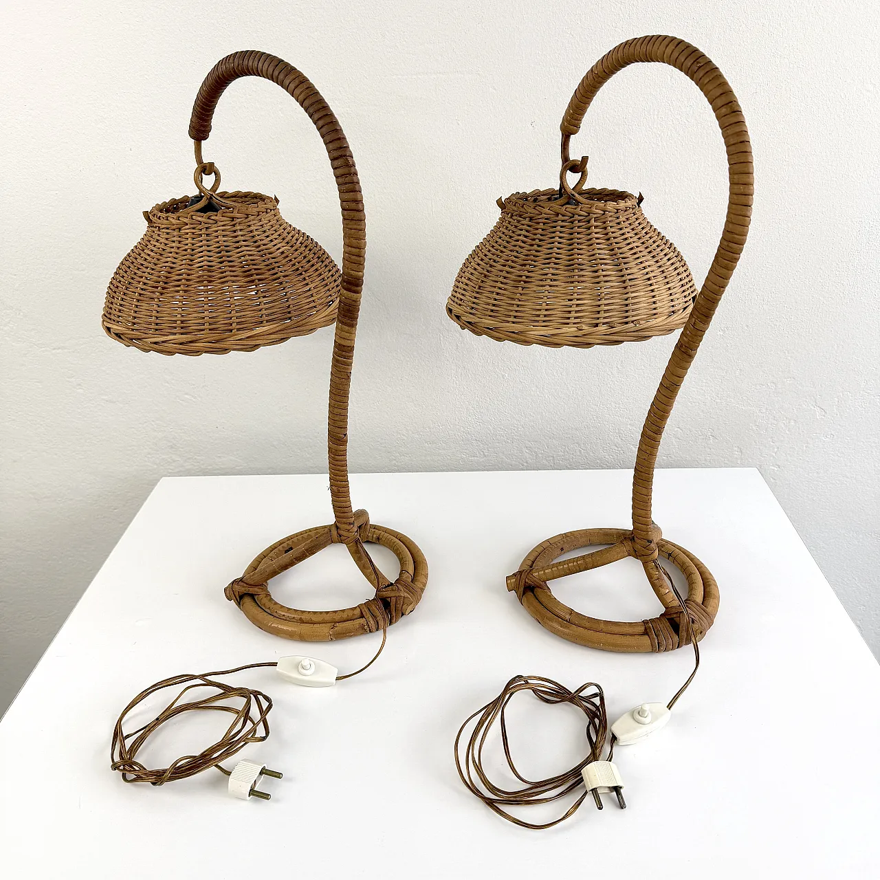 Pair of wicker bedside lamps, 1960s 9