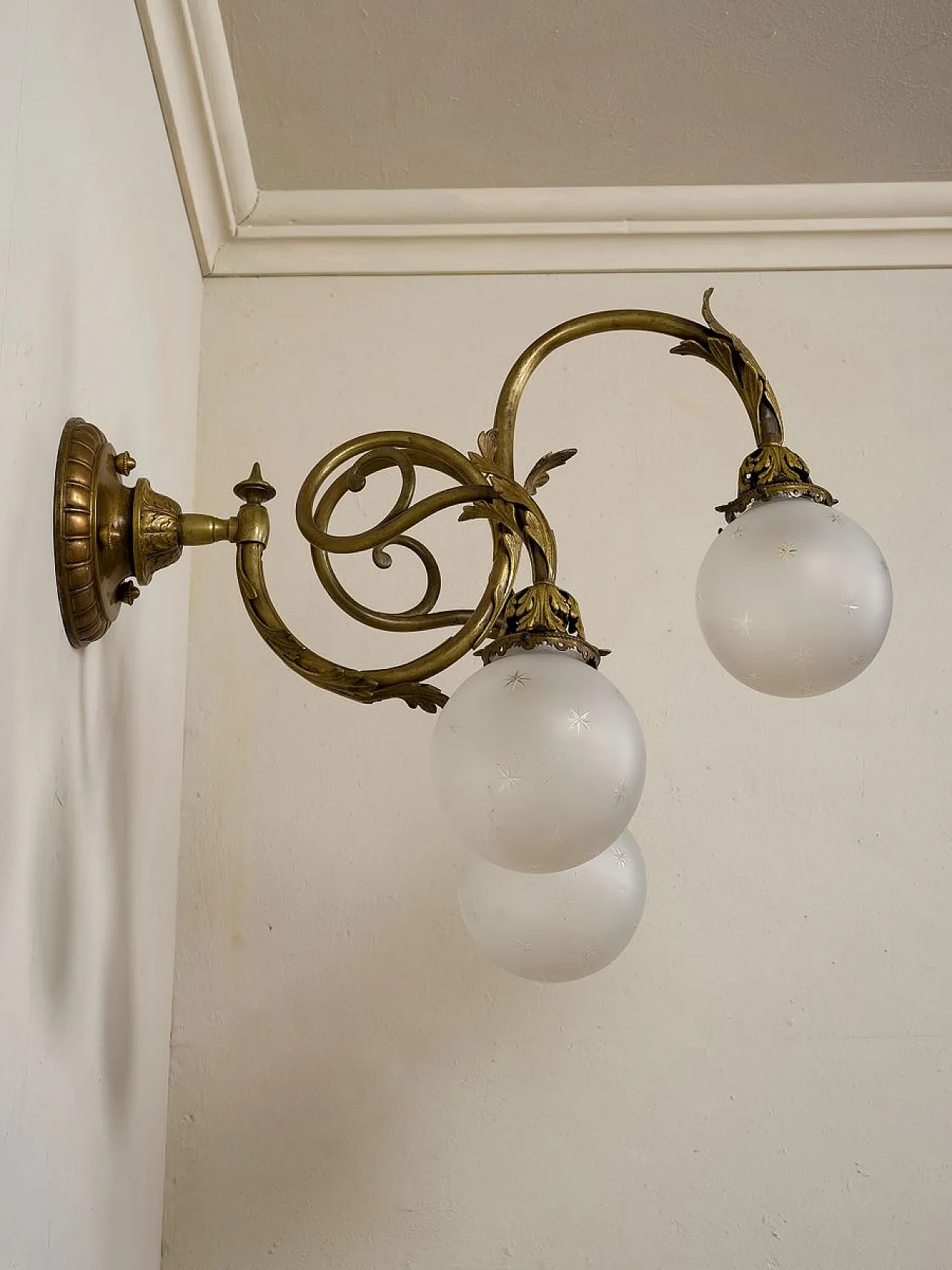 Lampada da parete Liberty in bronzo, metà '800 2