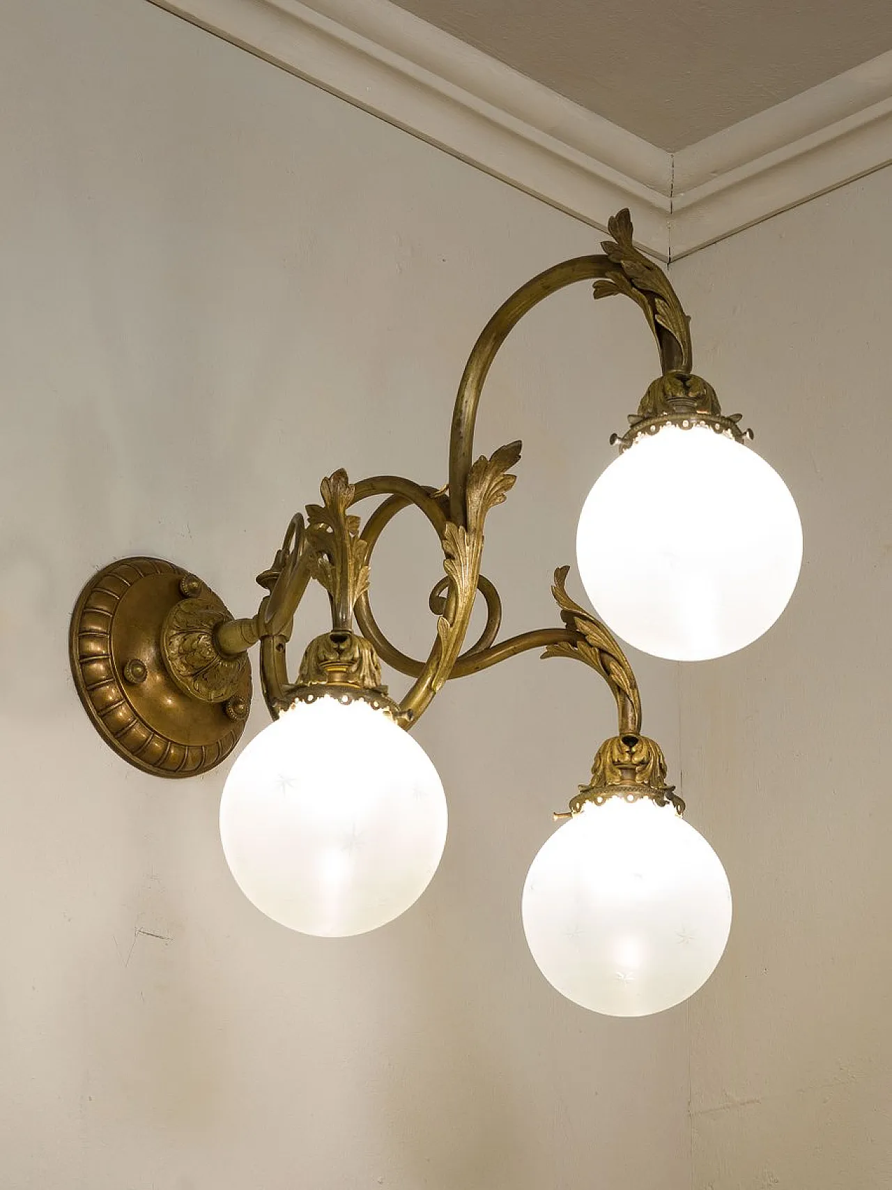 Lampada da parete Liberty in bronzo, metà '800 8