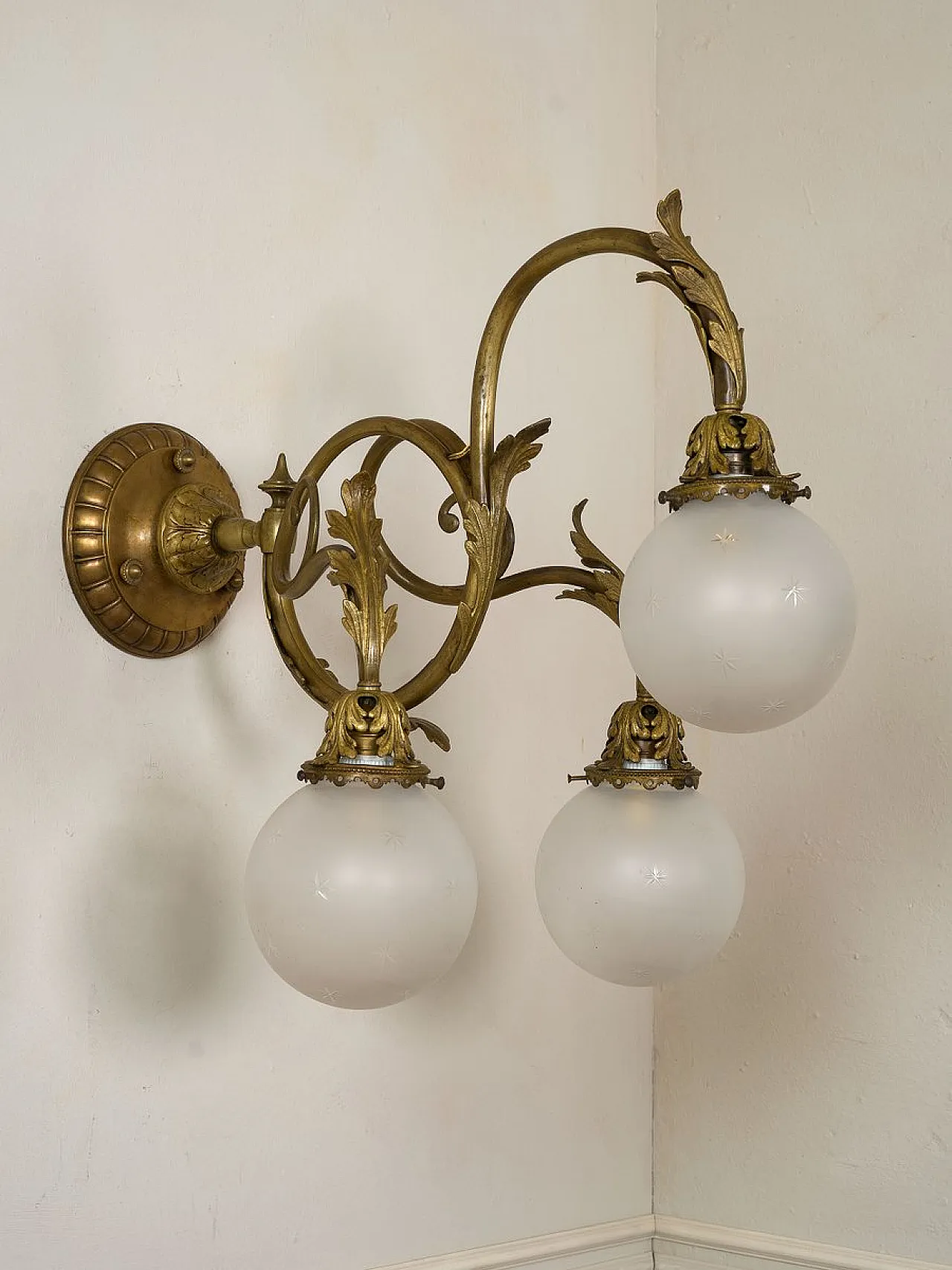 Lampada da parete Liberty in bronzo, metà '800 9