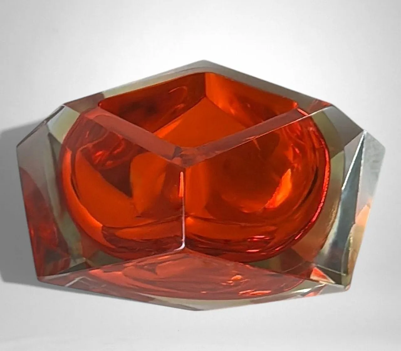 Mandruzzato style in Murano Sommerso glass ashtray, 20th century 4