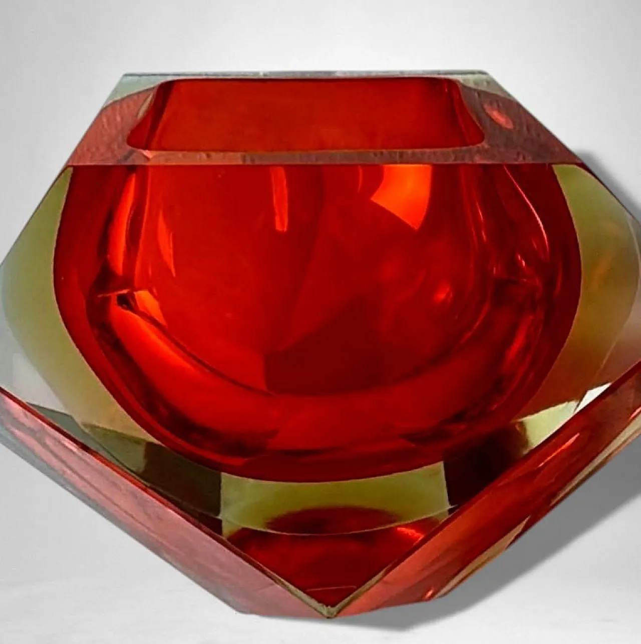 Mandruzzato style in Murano Sommerso glass ashtray, 20th century 7