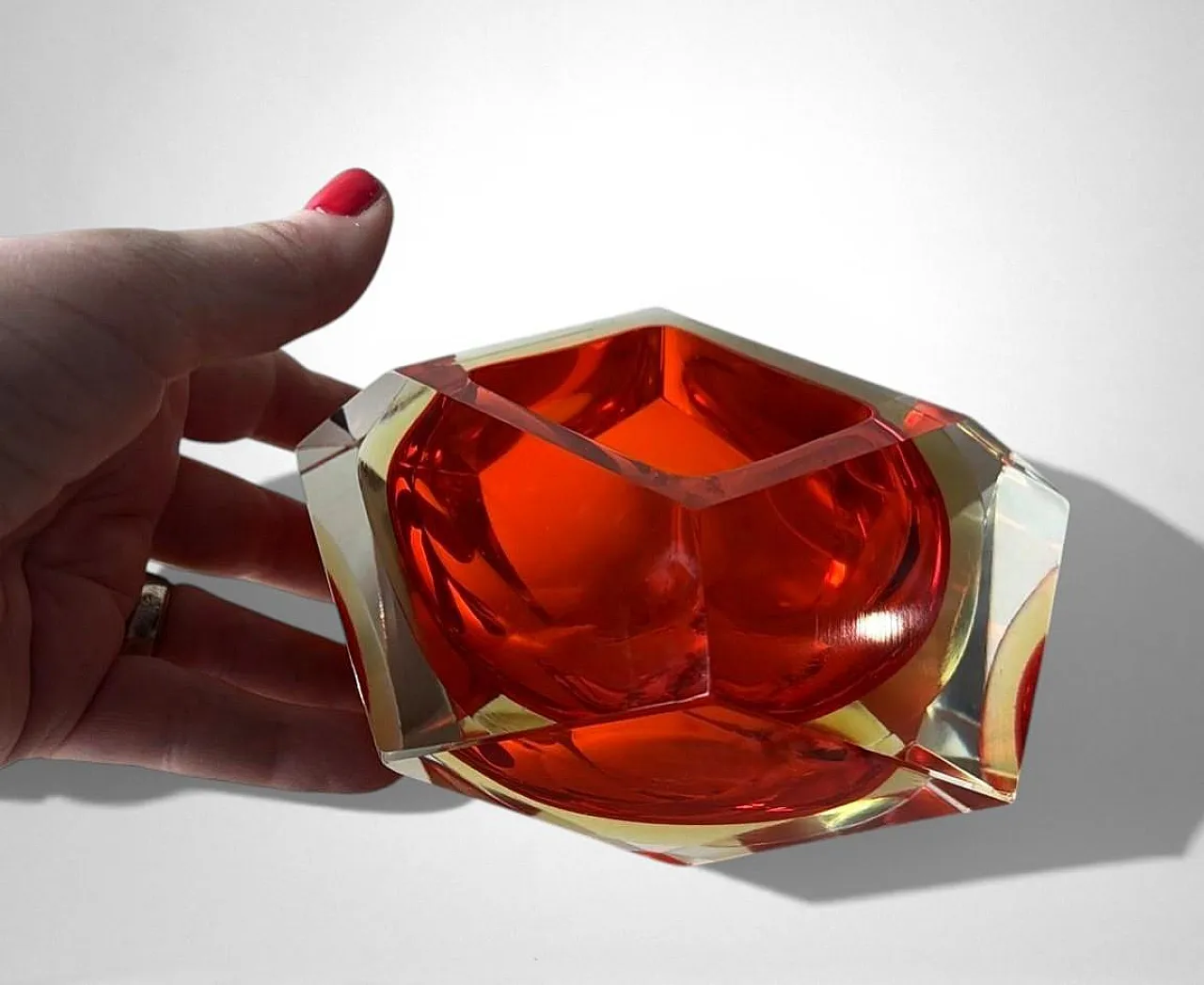 Mandruzzato style in Murano Sommerso glass ashtray, 20th century 12