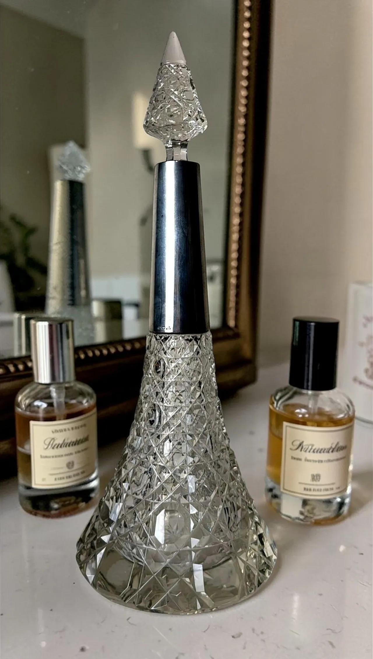 Biedermeier crystal perfume bottle with sterling silver, 19th century 18