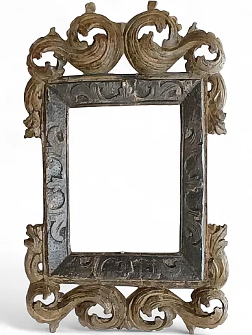 Carved wooden frame, 18th century