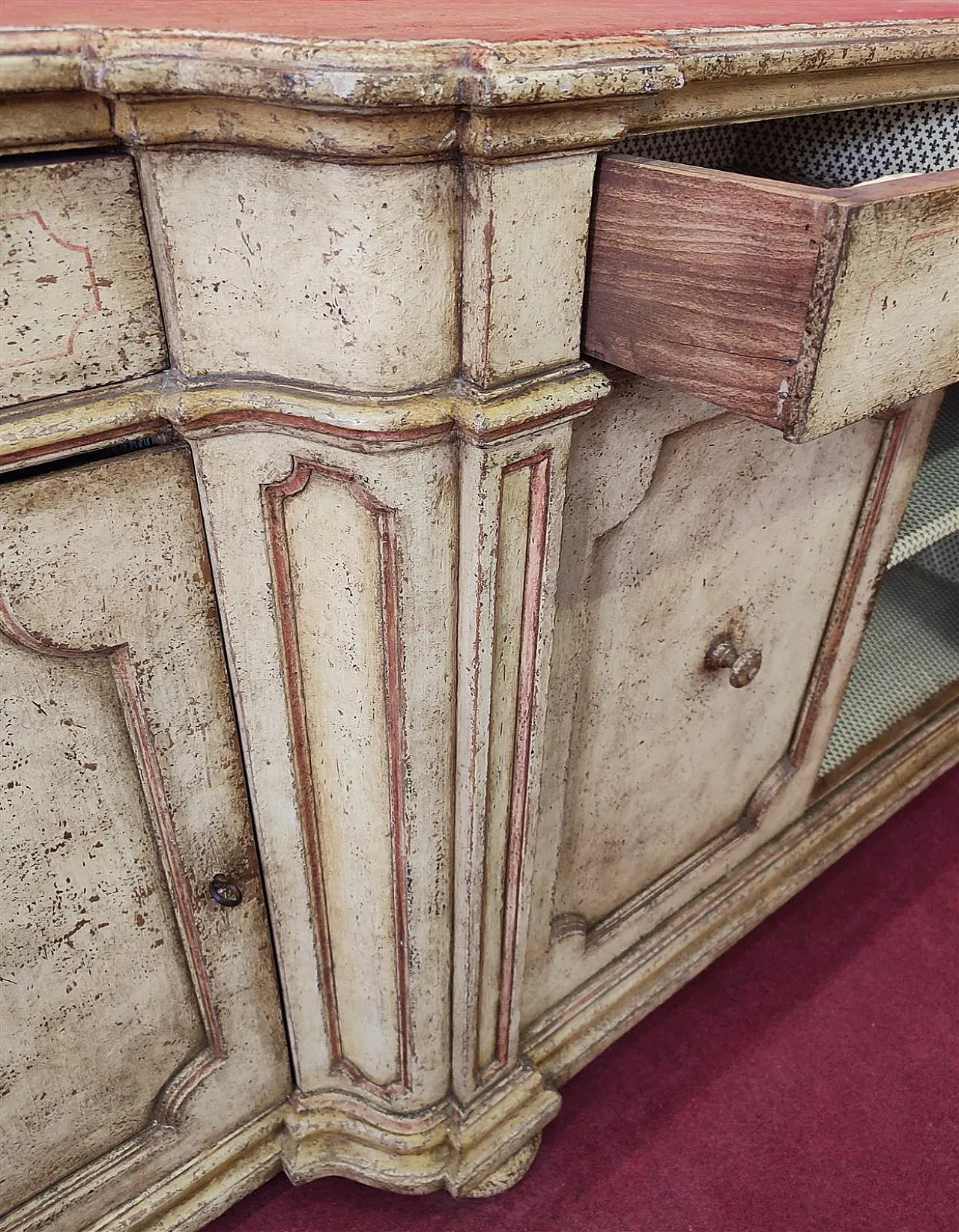 Four-door sideboard in lacquered wood, late 20th century 5