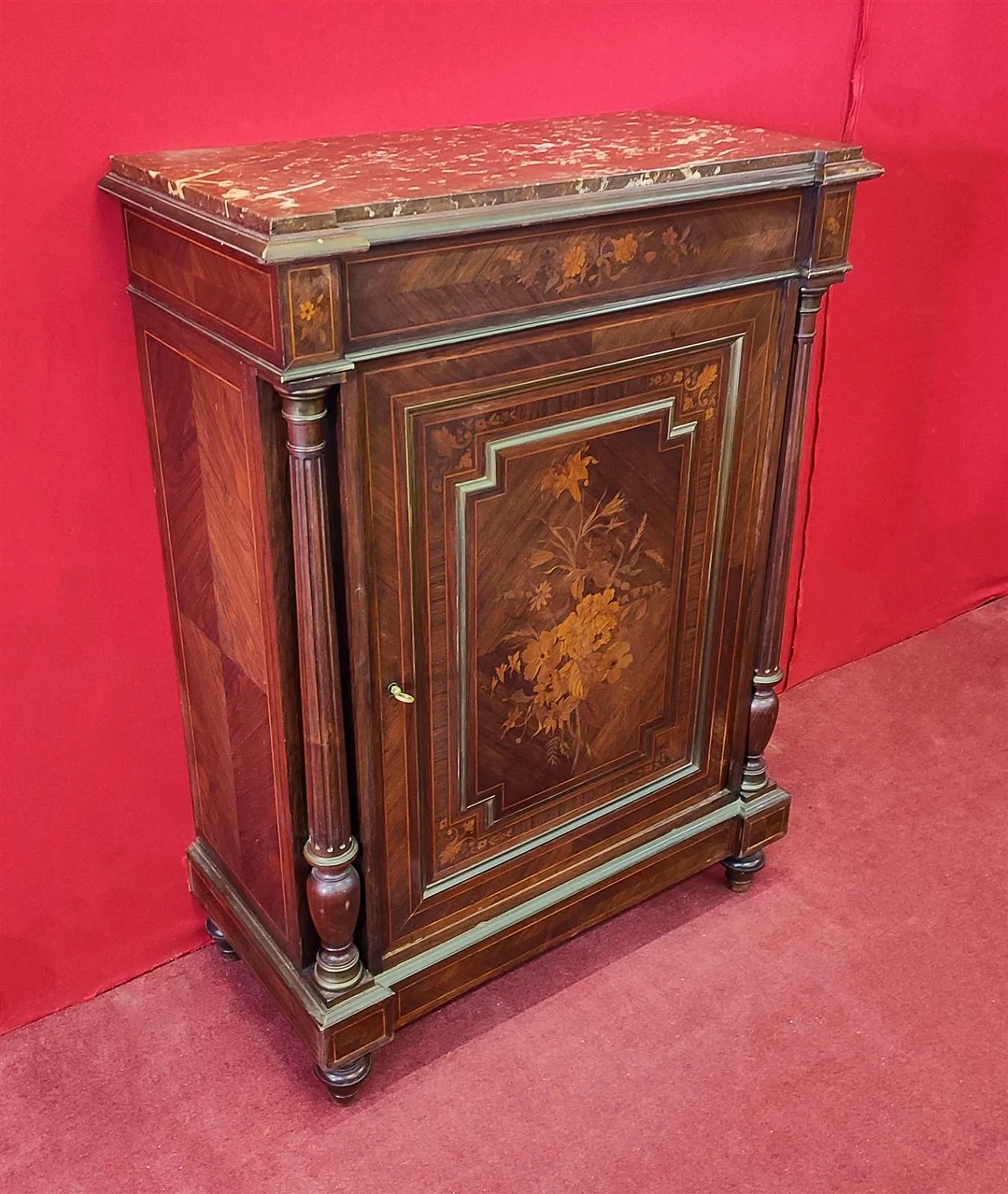 Sideboard to a rosewood door with upper marble, 19th century 1