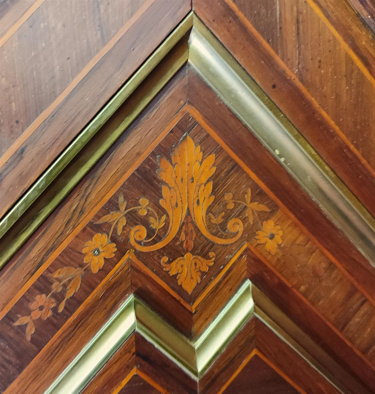 Sideboard to a rosewood door with upper marble, 19th century 5