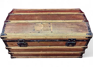 Lacquered wooden travel trunk, 20th century