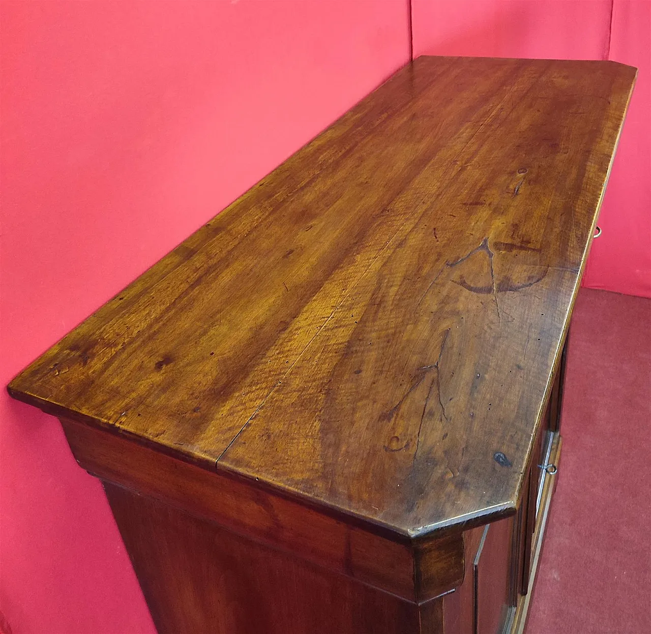 High two-door walnut sideboard, 19th century 7