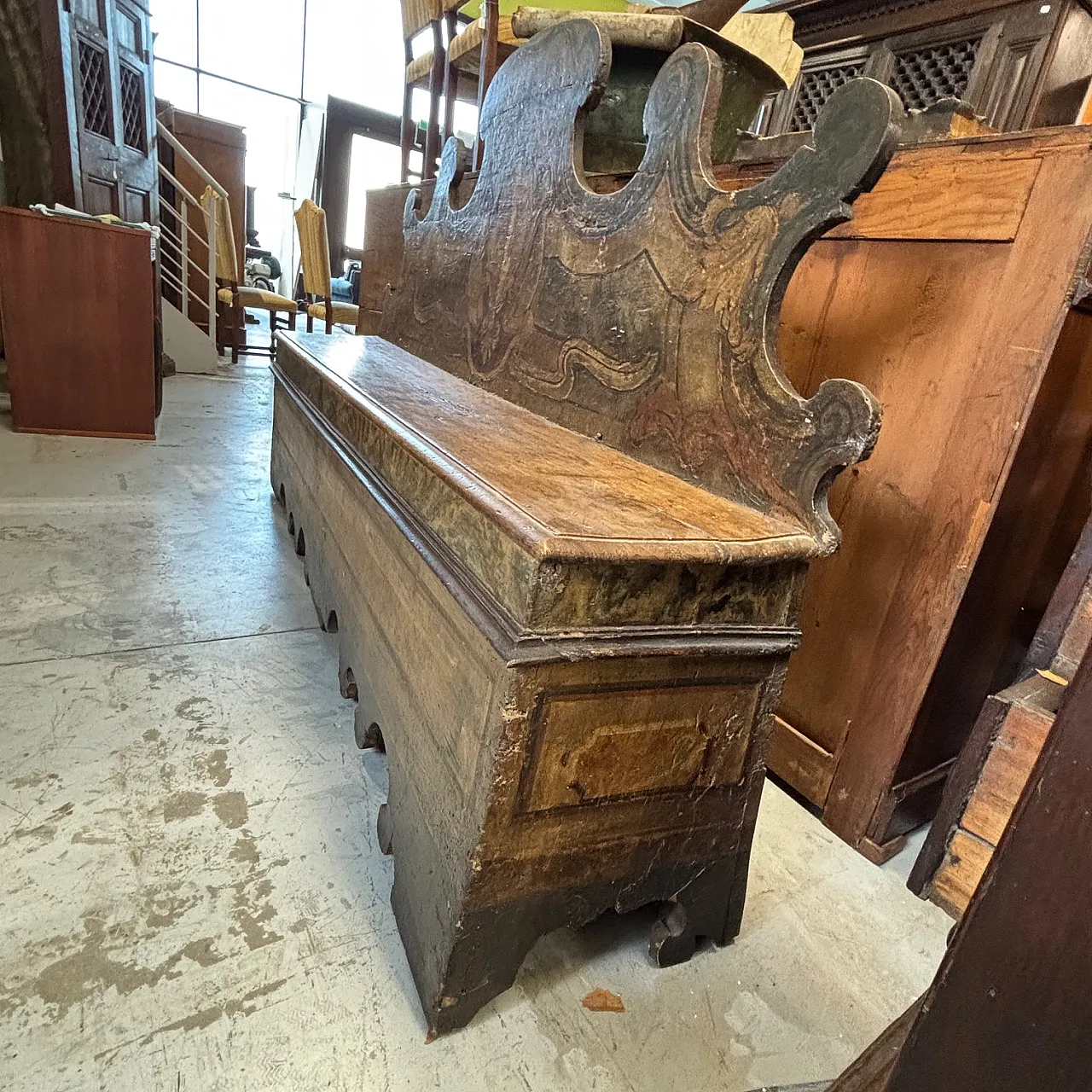 Baroque bench painted  with coat of arms, 17th century 7