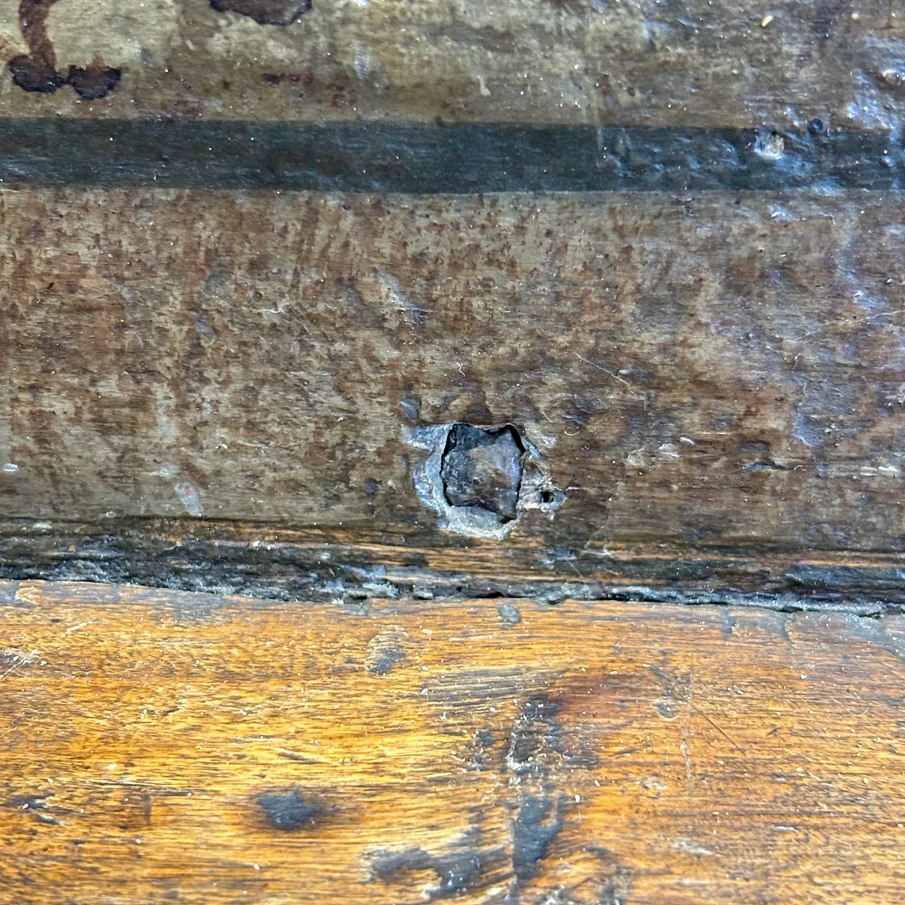 Baroque bench painted  with coat of arms, 17th century 16