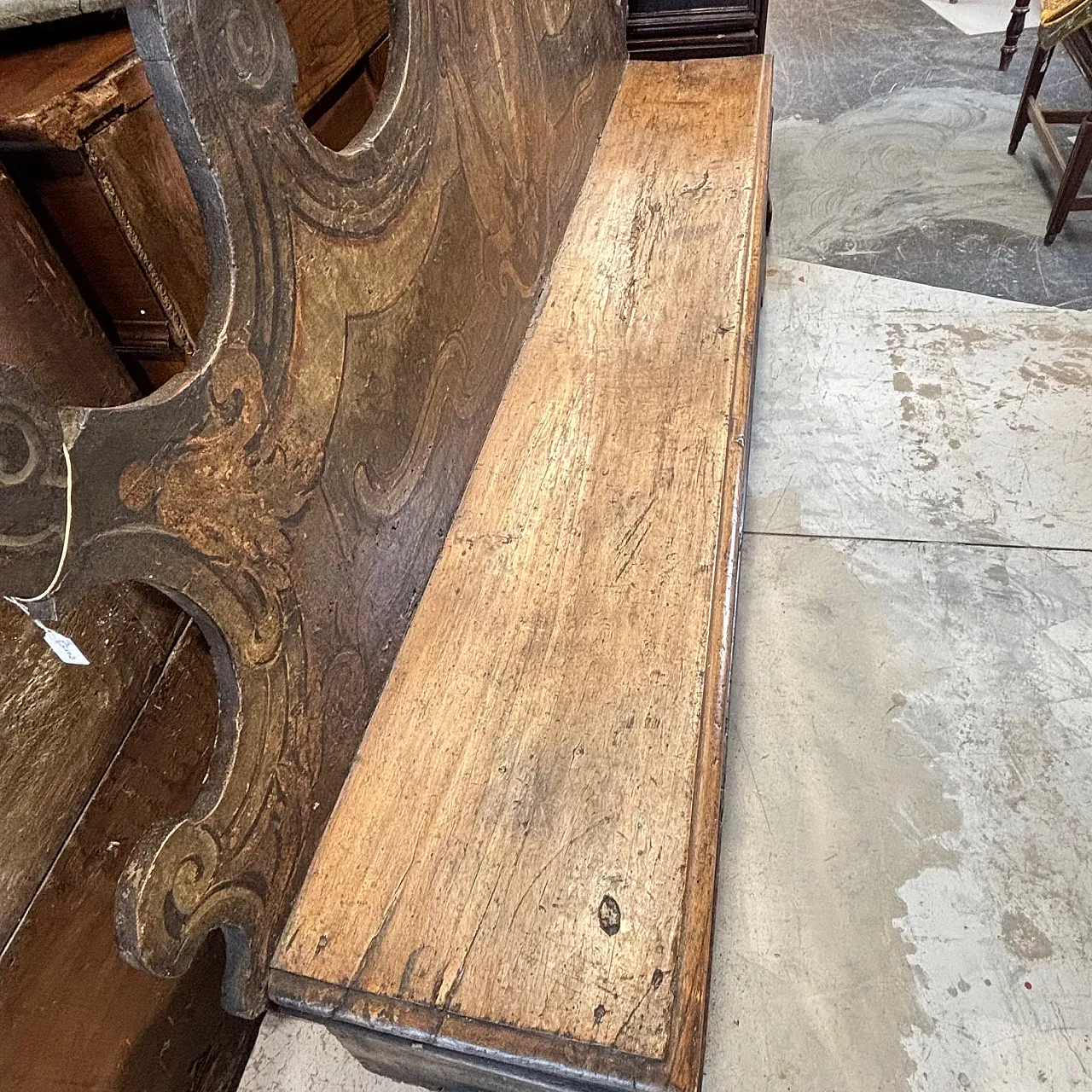 Baroque bench painted  with coat of arms, 17th century 18