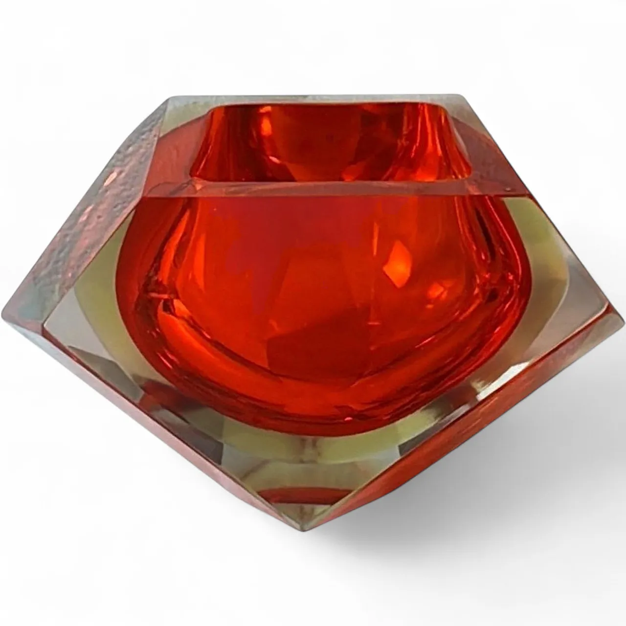 Mandruzzato style in Murano Sommerso glass ashtray, 20th century 19