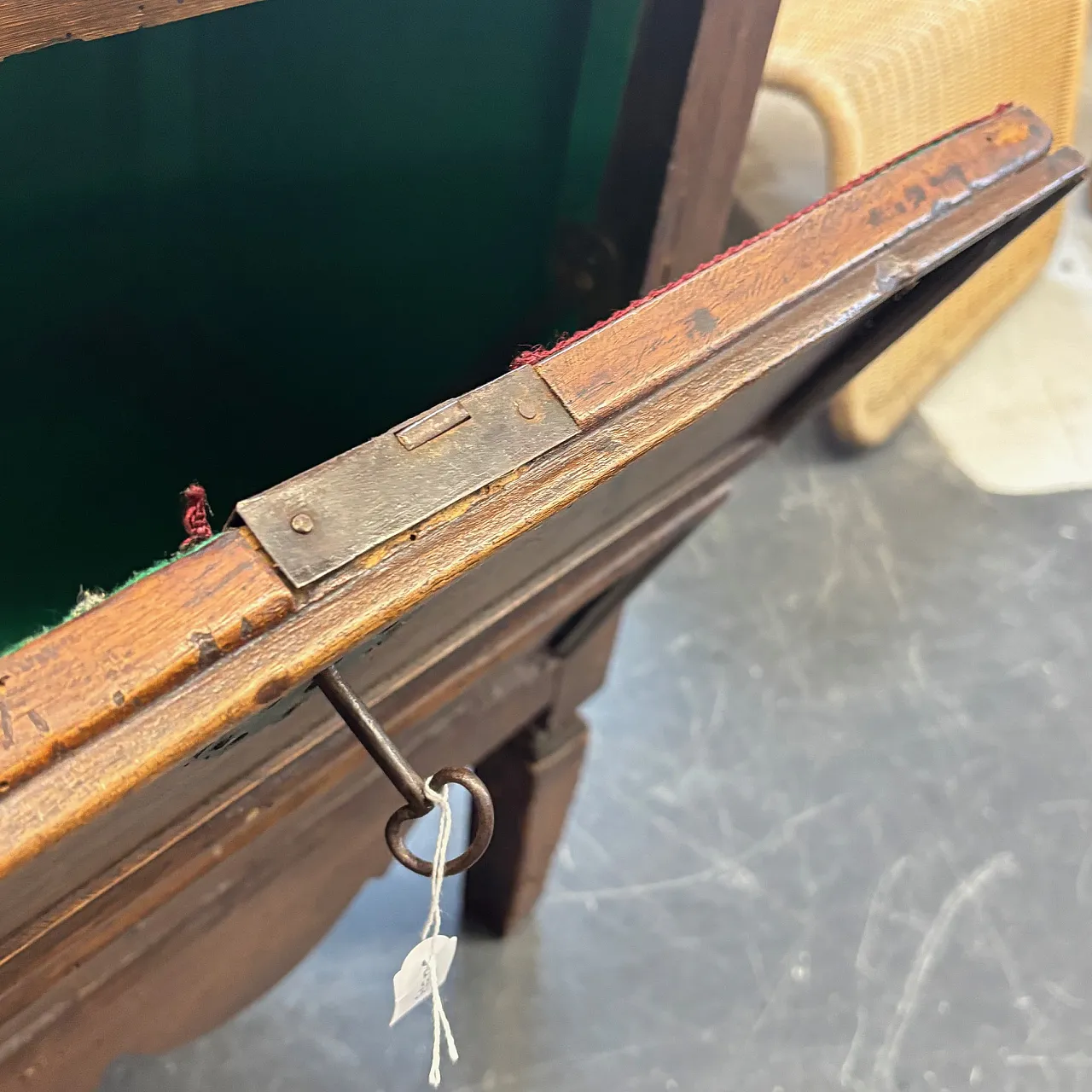 Credenzino con ribalta Luigi XVI noce, fine '700 13