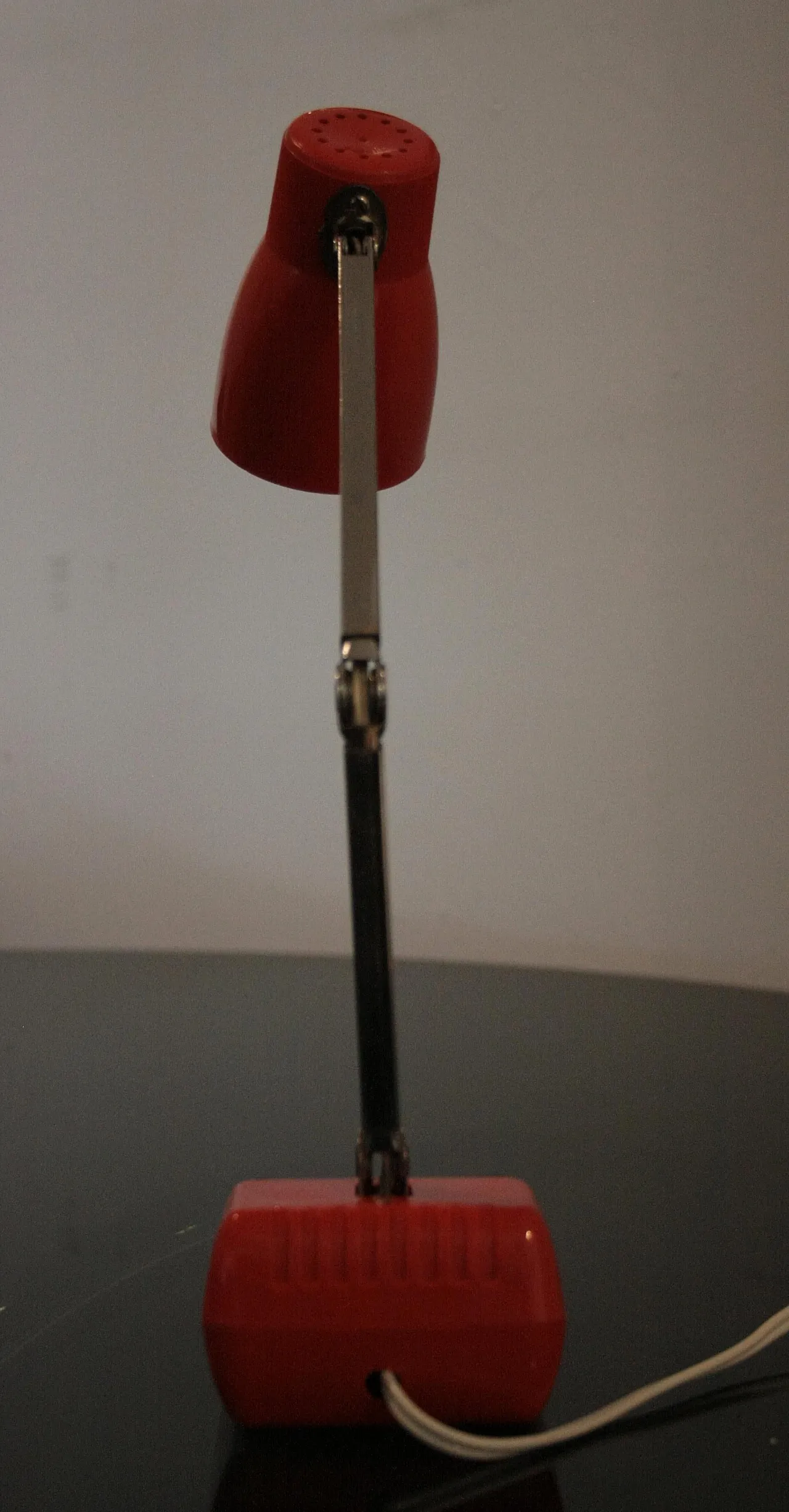 MG table lamp made in Hong Kong, 1970s 10