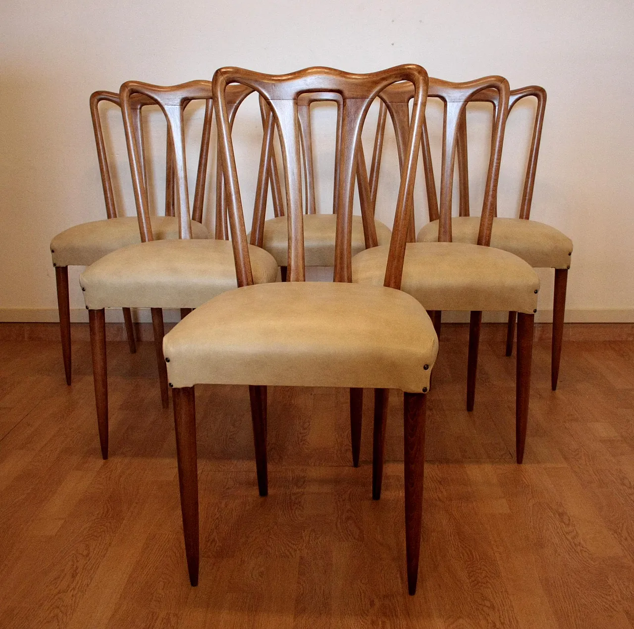 6 Mid-Century Modern chairs in white faux leather, 1960s 3