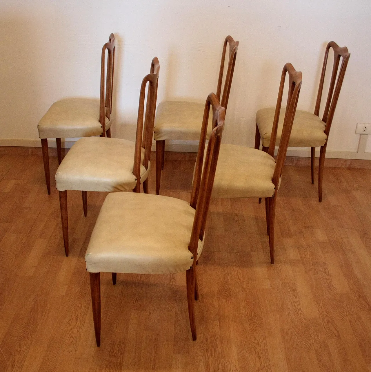 6 Mid-Century Modern chairs in white faux leather, 1960s 13