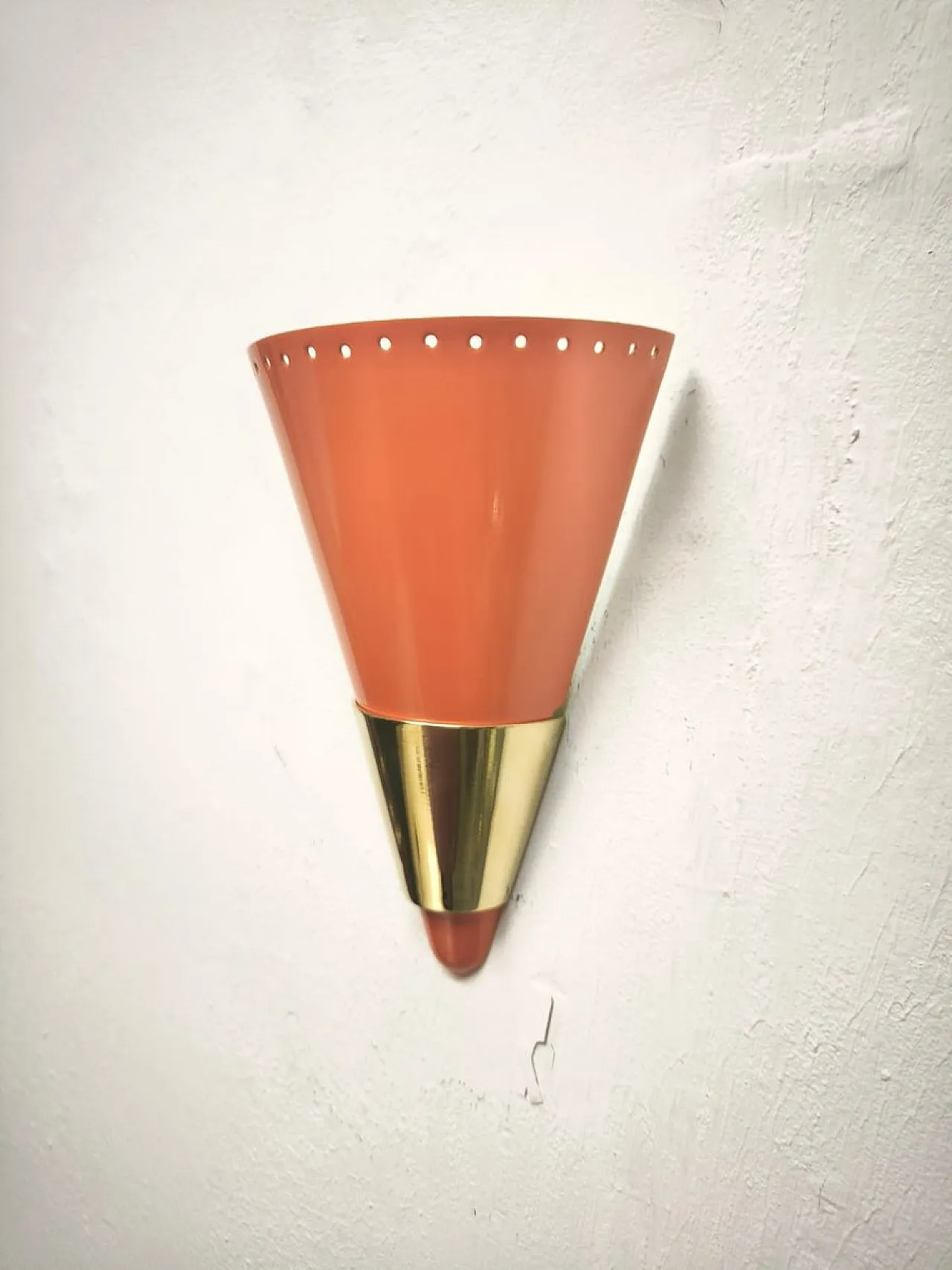 Lampada da parete Sputnik arancione con fascia dorata, anni '60 5