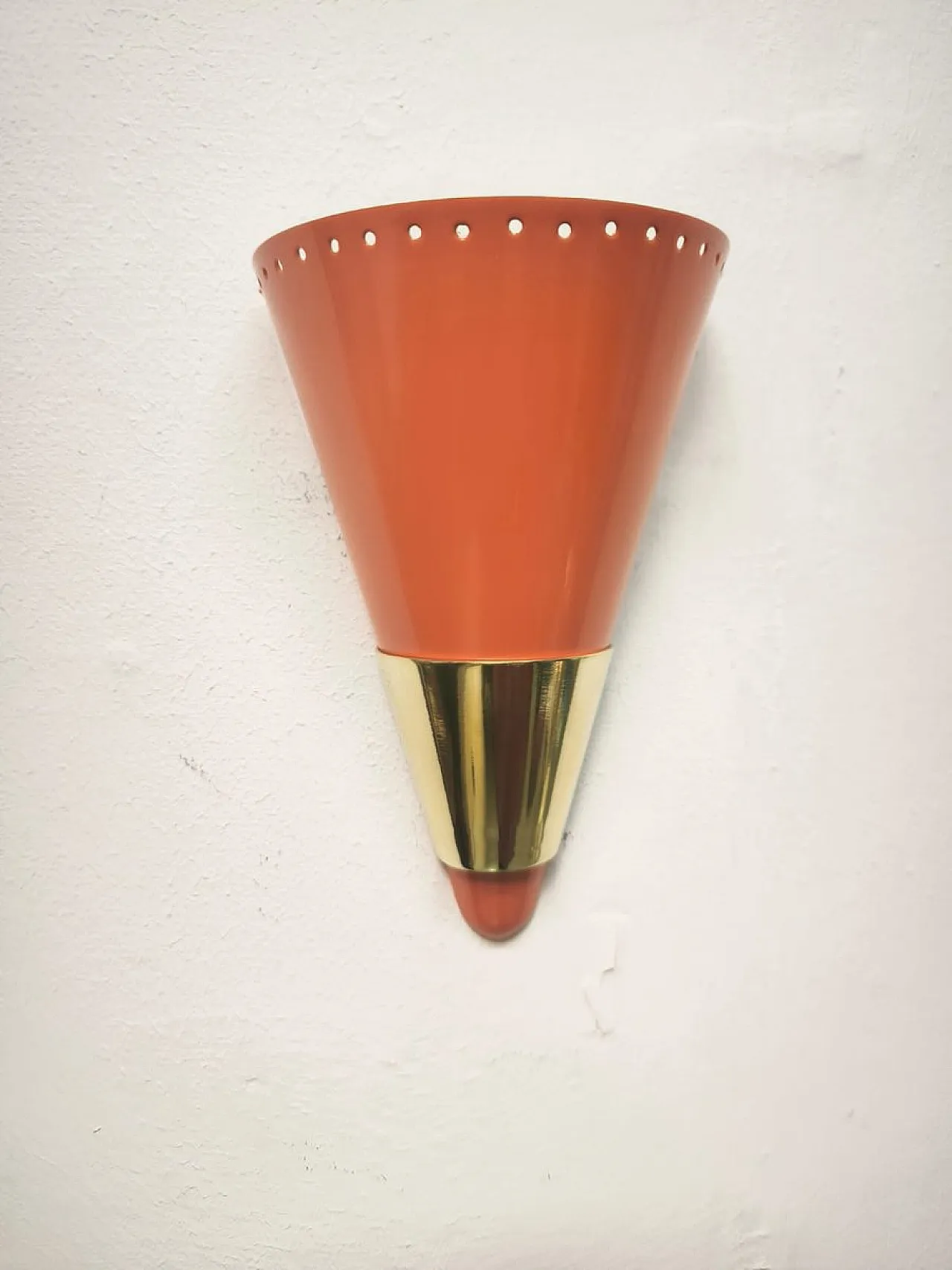 Lampada da parete Sputnik arancione con fascia dorata, anni '60 8