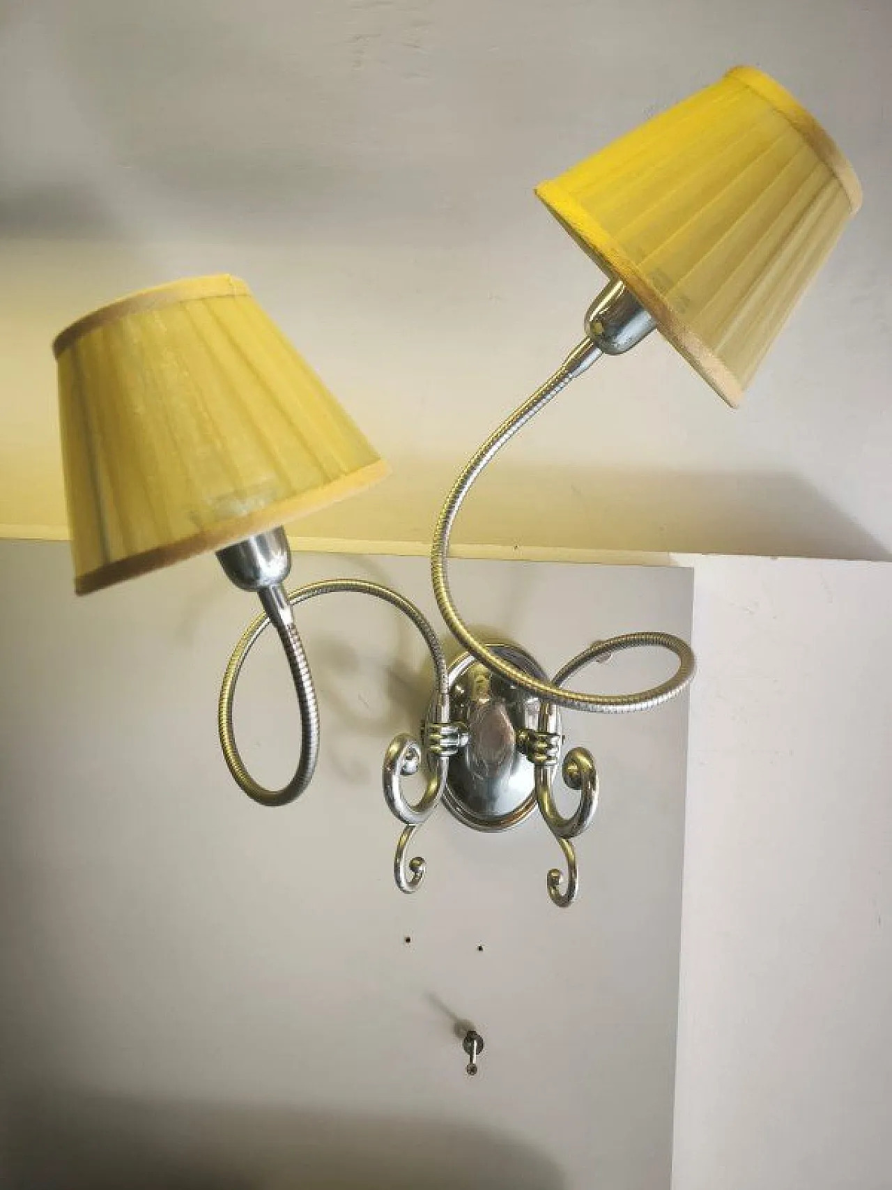 Lampada da parete, anni '80 14