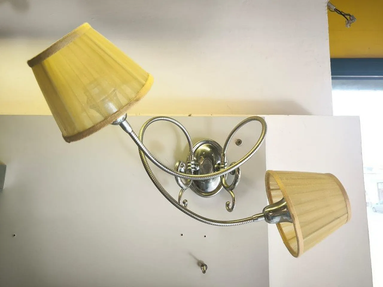 Lampada da parete, anni '80 15
