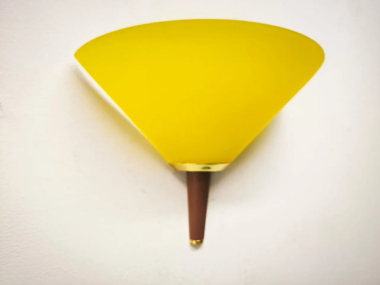 Yellow Murano wall light from De Majo, 1990s 1