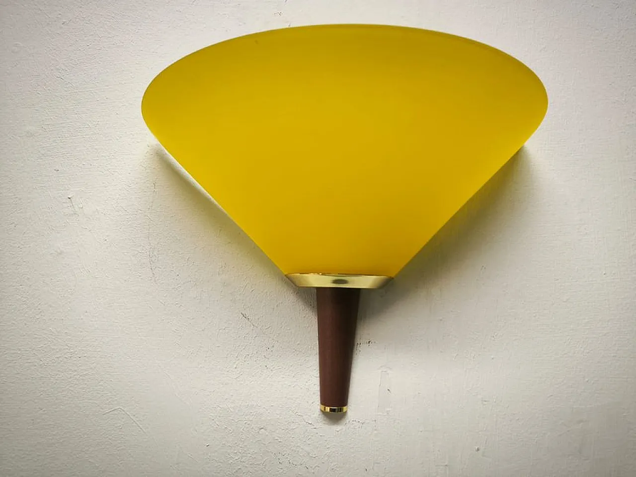Yellow Murano wall light from De Majo, 1990s 6