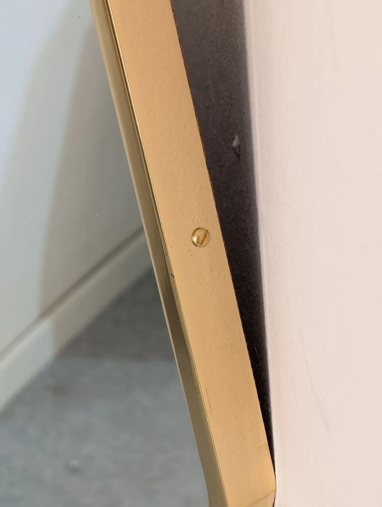 Specchio a scudo in ottone stile Gio Ponti, Italia anni ’50 2