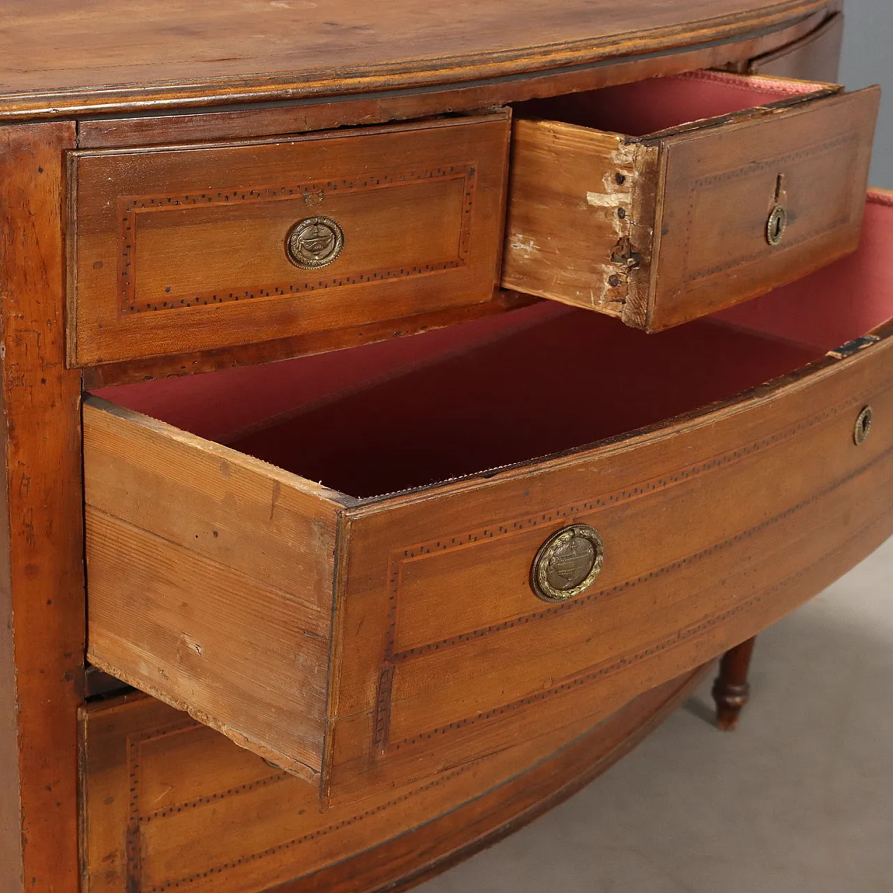 Cassettone Demi-Lune in noce, '800 4