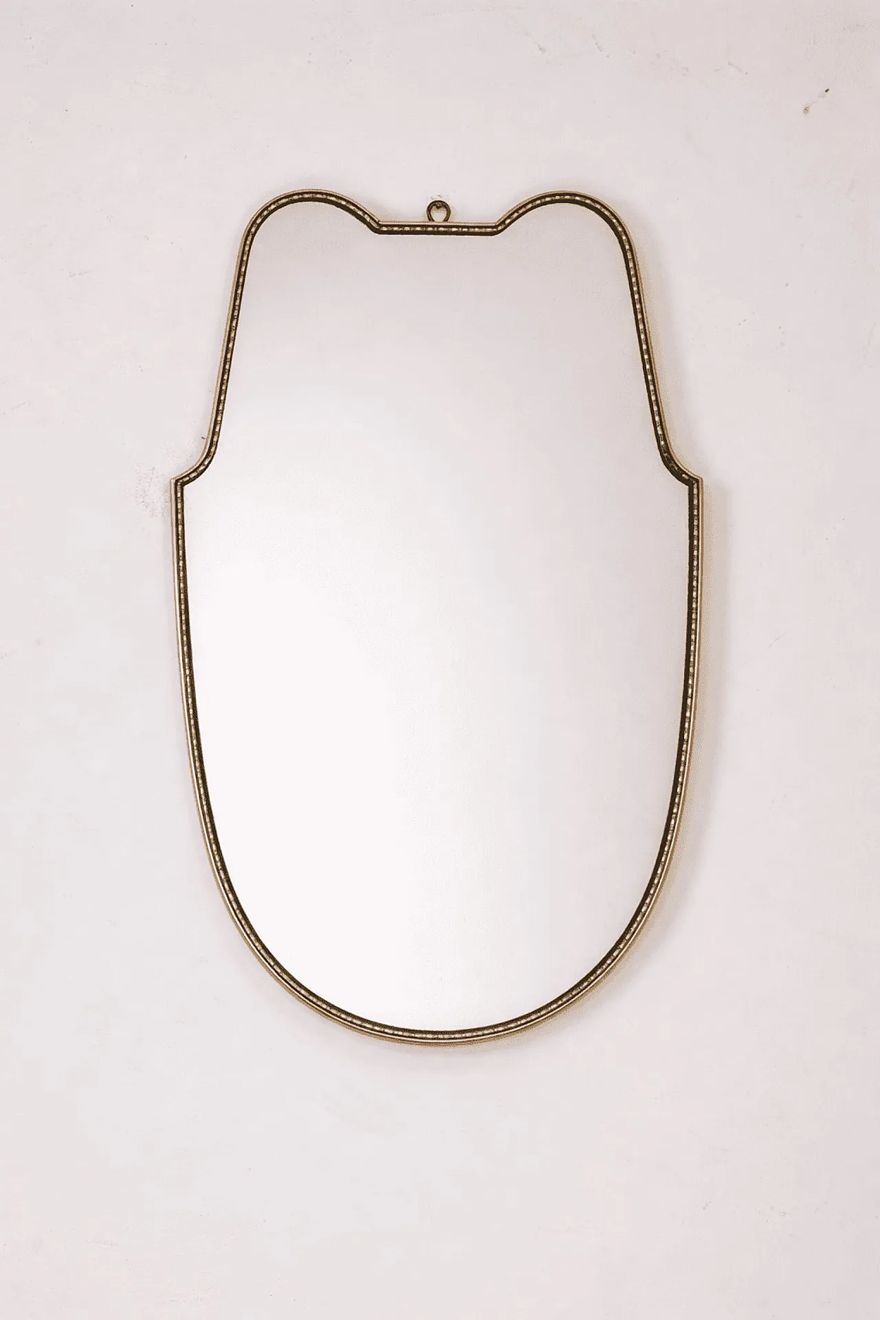 Specchio a scudo Mid-Century Modern in ottone stile Gio Ponti, anni 60 1