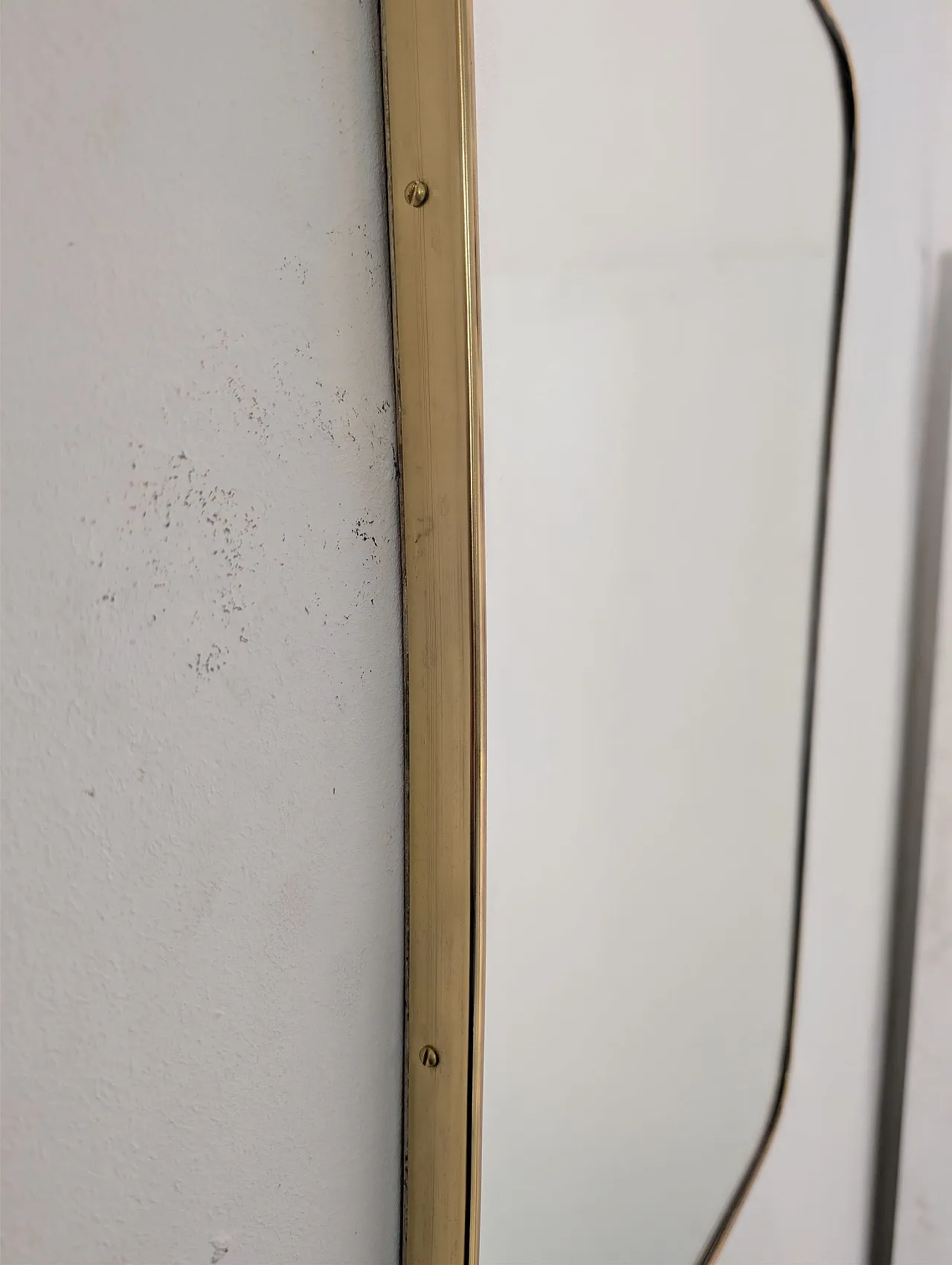 Iconico specchio a scudo in ottone di Gio Ponti, Italia anni ’50 5