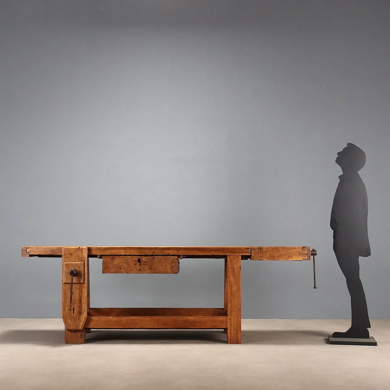 Carpenter's workbench, 19th century 3