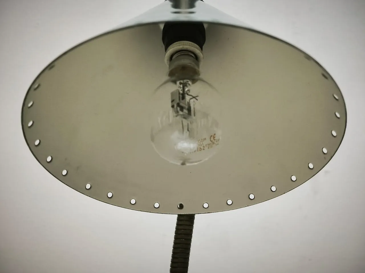 Lampada flessibile con cupola verde, anni '60 3