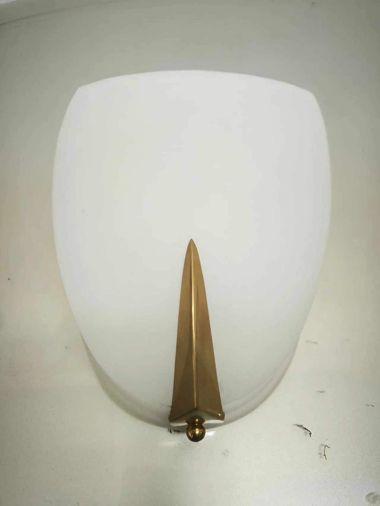 Rationalist wall light in white glass, 1940s 6