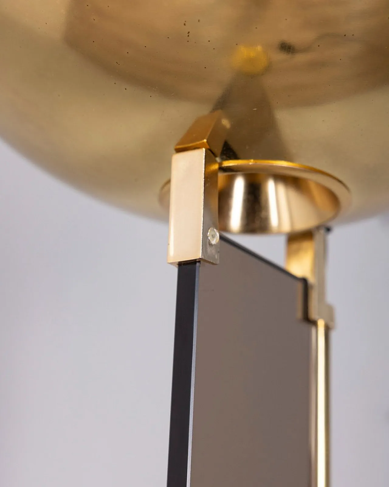 Lampada da terra in ottone dorato e vetro di Relux Milano, anni '80 9