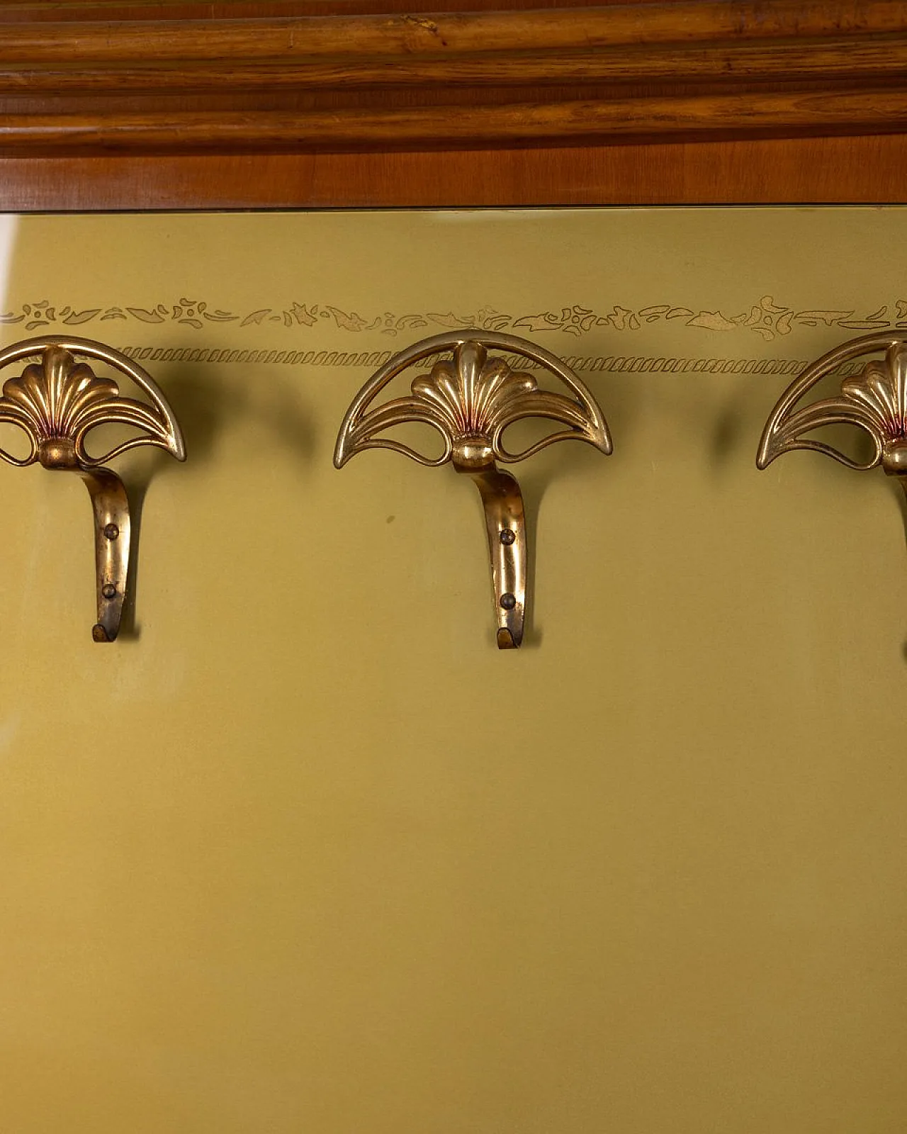 Wall coat rack in wood and decorated glass, 1950s 5