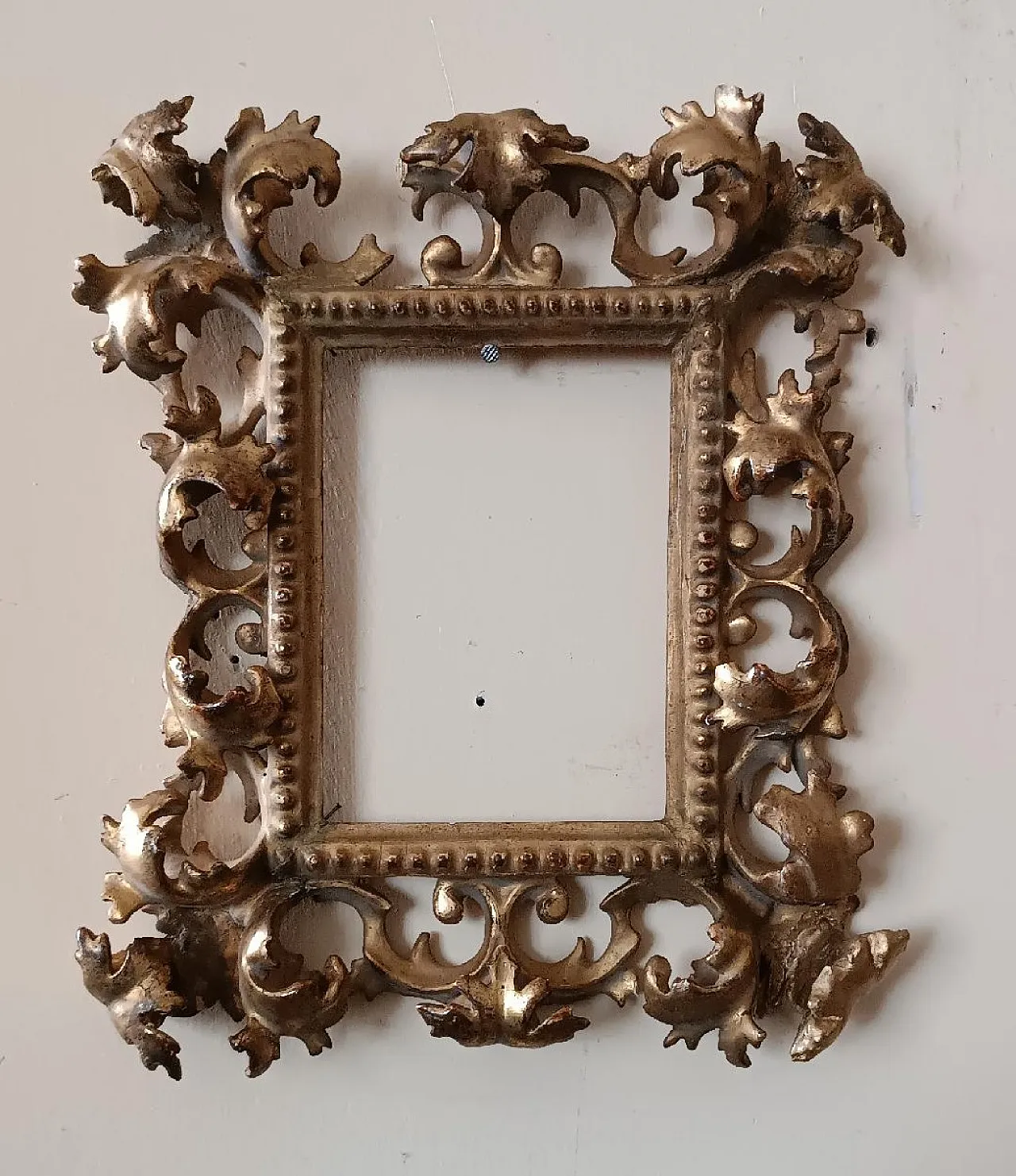 Carved and gilded wooden frame, 19th century 1