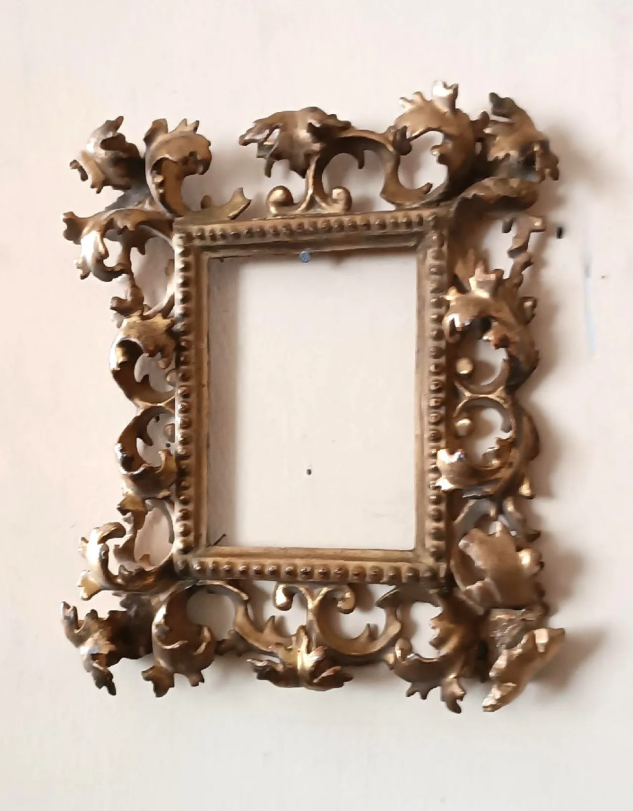 Carved and gilded wooden frame, 19th century 3