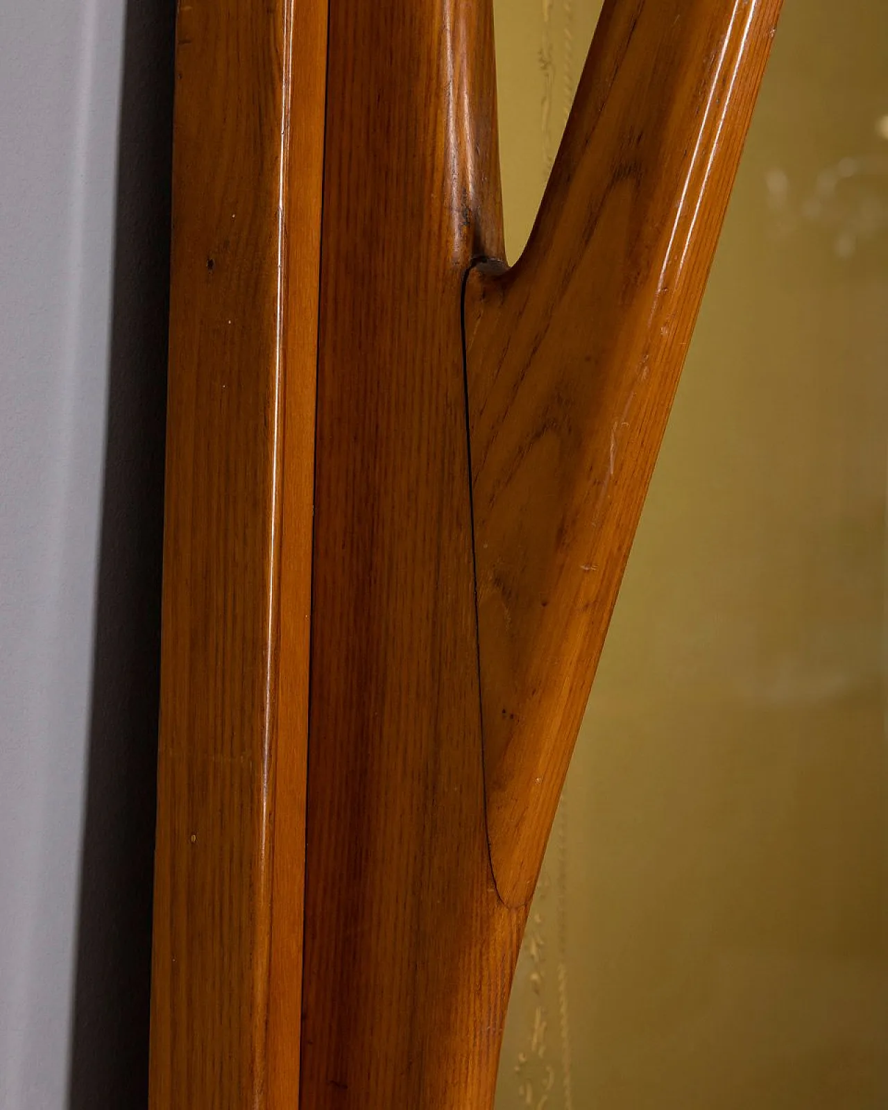 Wall coat rack in wood and decorated glass, 1950s 17