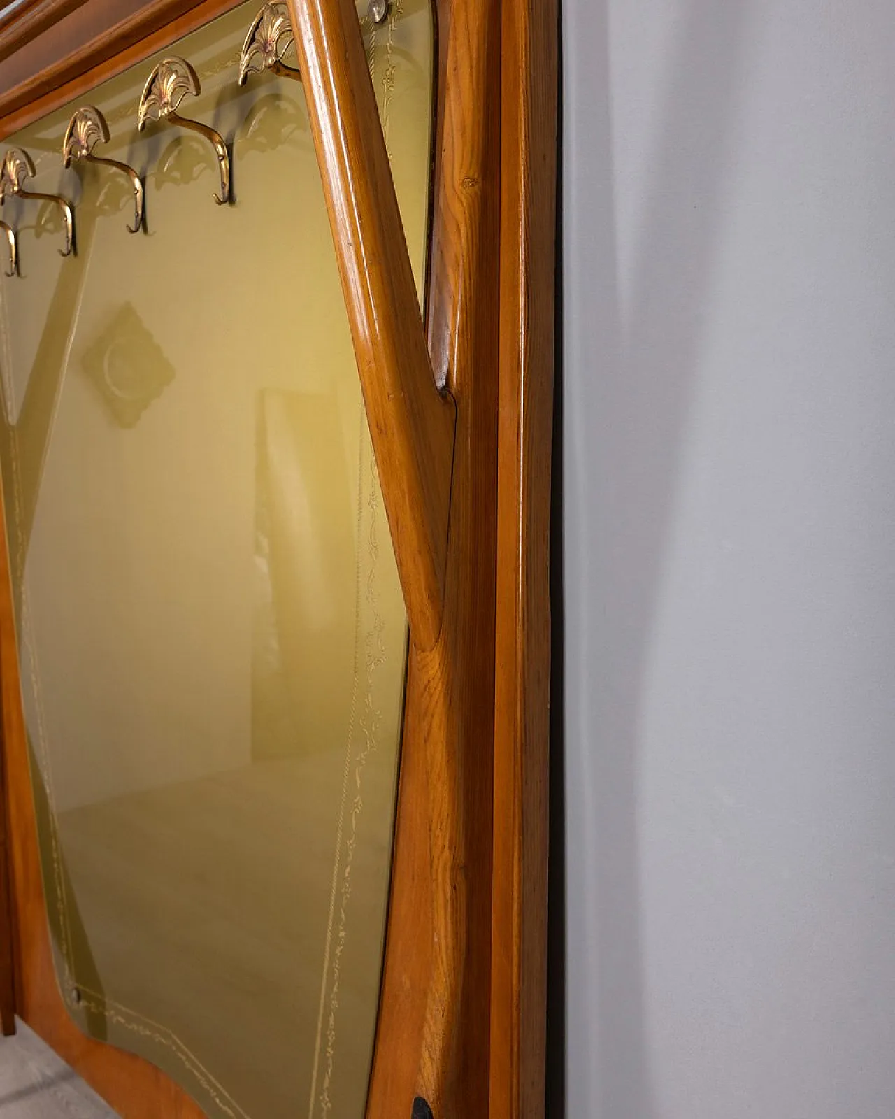 Wall coat rack in wood and decorated glass, 1950s 19