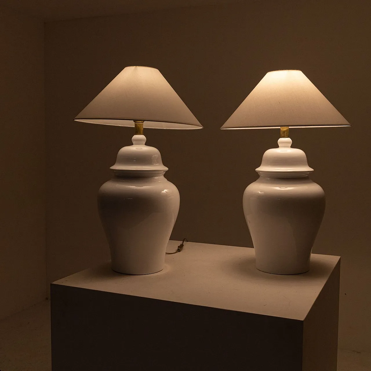 Pair of white table lamps by Tommaso Barbi, 1970s 5