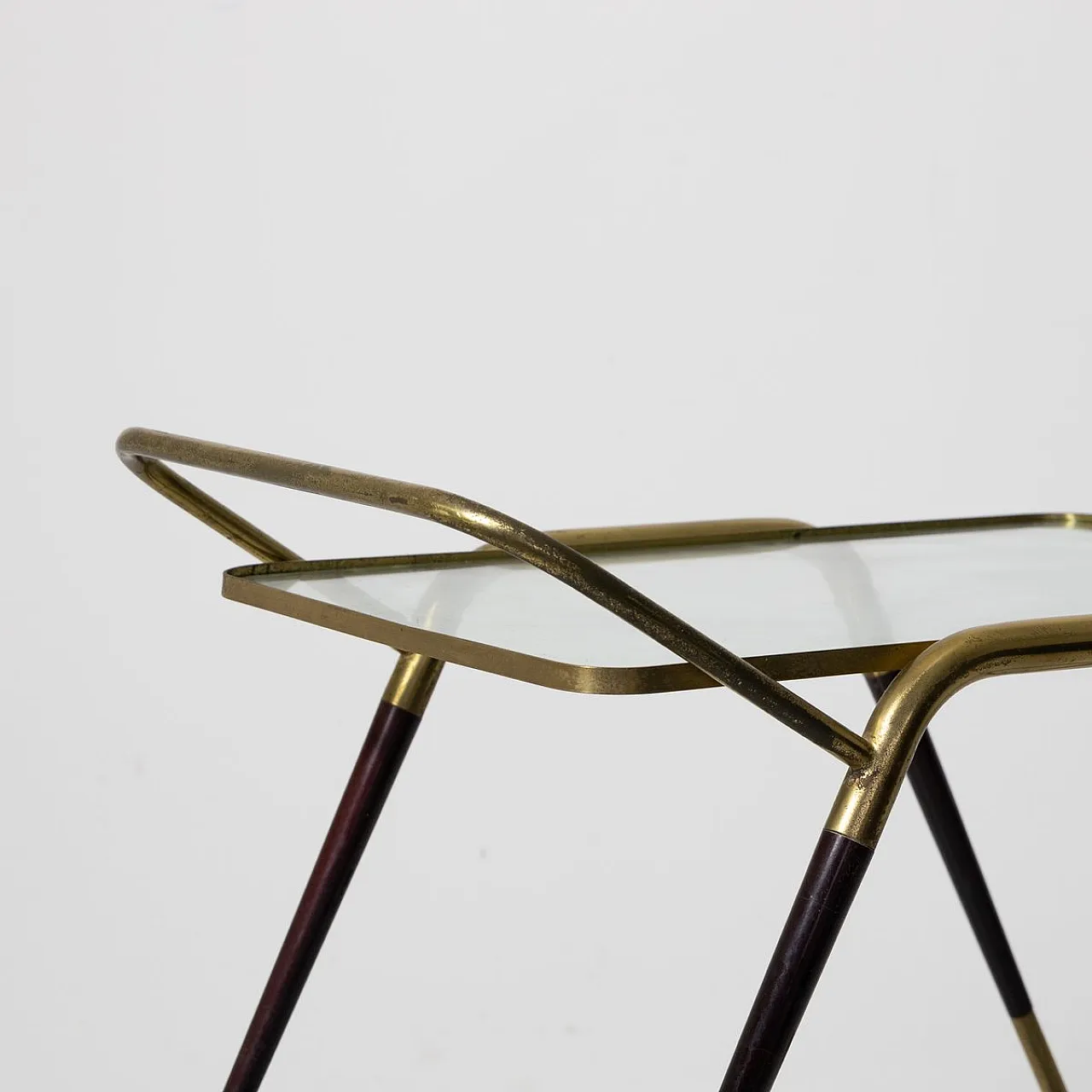 Bar trolley in brass and glass, 50s 2