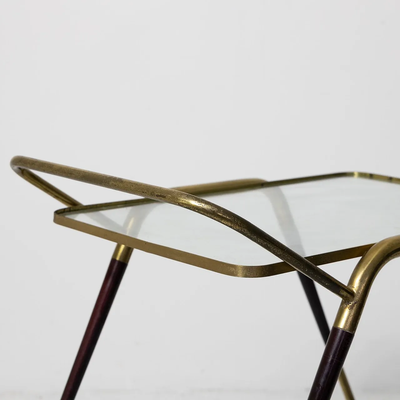 Bar trolley in brass and glass, 50s 3